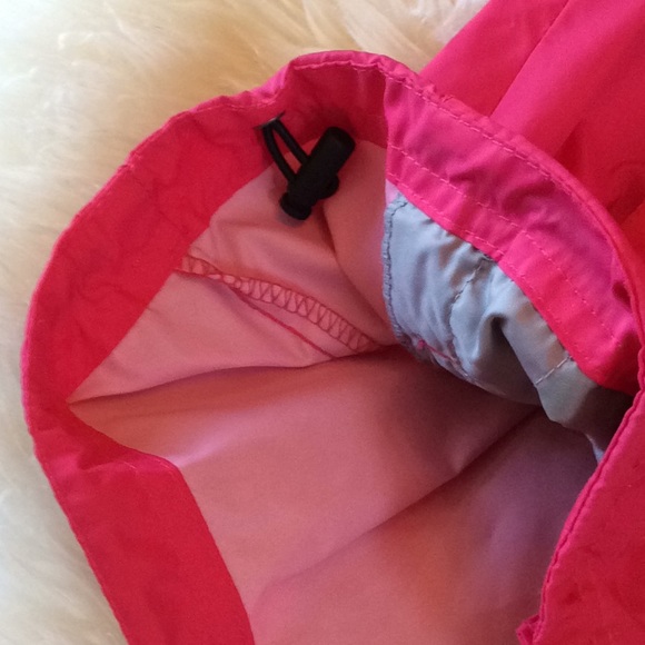 Columbia bright pink windbreaker w/ packable hood - Picture 10 of 12